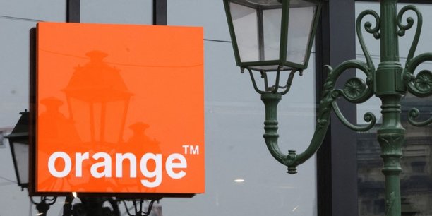 archive logo orange